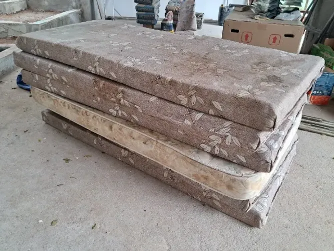 Colchão Colchonete solteiro 1,90mx80cm p alojamento chácara obra