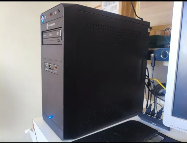 Computador em estado zero profissional com processador Intel 2
