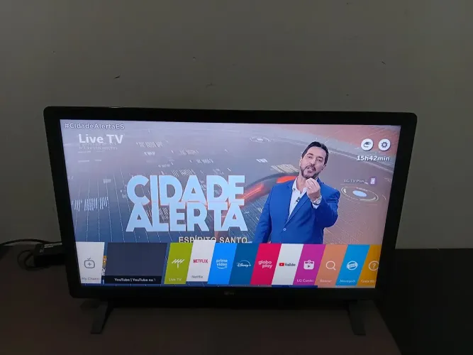 Smart LG 24 Wi-Fi todos apps controle USB hdmi ótima qualidade de imagem.