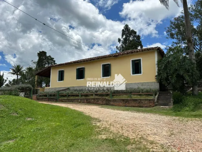 Fazenda à venda, 242000 m² por R$ 6.000.000,00 - Centro - Amparo/SP