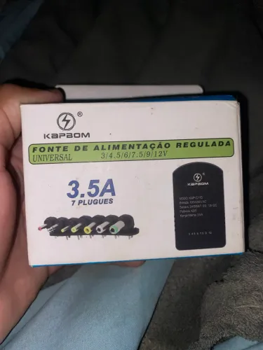Fonte de Alimentação Regulada Universal Kapbom 3,5A - Nova