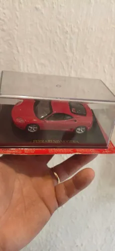 Miniatura Ferrari 360 MODENA na escala 1/43