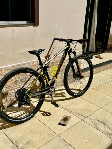 bicicleta MTB aro 29 de extrema qualidade