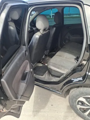 Ford Fiesta Sedan 1.0 8V Flex 4P 2008