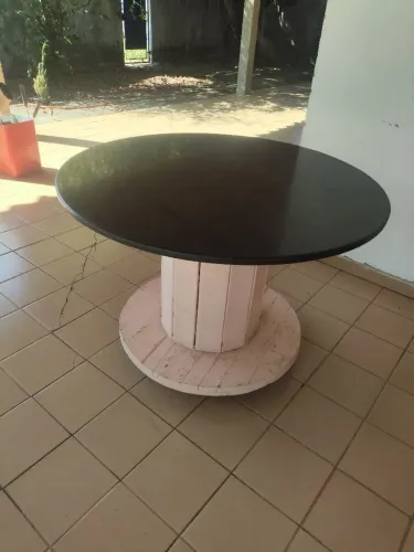 Mesa carretel