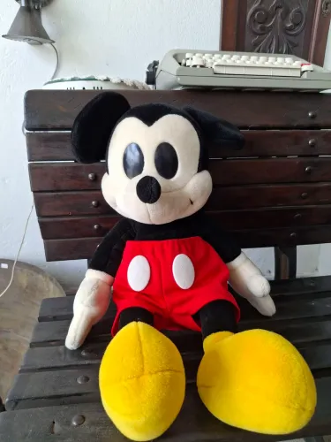 Pelúcia Mickey original Disney Tokyo