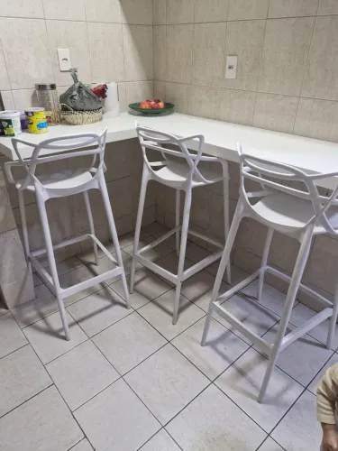 Kit 3 banquetas alta Allegra bancada cozinha e bistrô 77cm