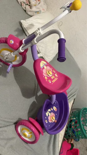 Triciclo infantil feminino