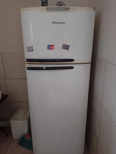 Geladeira 440 Litros Eletrolux Frost Free
