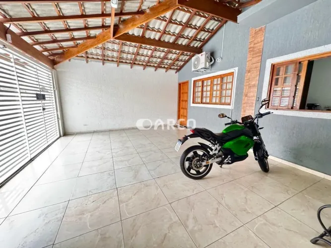 Casa no Villa Branca _ 120m² - 3 Dorm C/Suite / 2 Banheiros / 2 Vagas