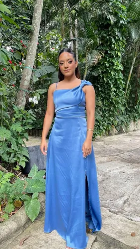 Vestido de Festa Sob Medida Azul Serenity - Elegante & Exclusivo 