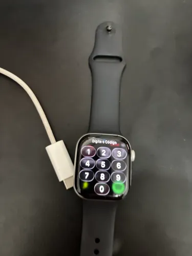Apple Watch Series 10 42mm Silver Aluminium + Pulseira Sport Band Black (Modelo A2997)