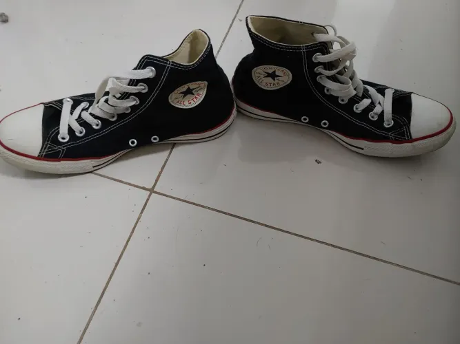 Tenis all star preto cano médio