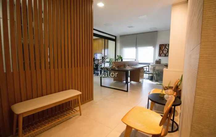 Sala Comercial Mobiliada no Bigorrilho | 46m² e 1 Vaga