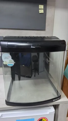 Aquário Curvo BOYU MT-50 80 Litros nunca usado, Novo nunca foi cheio.  