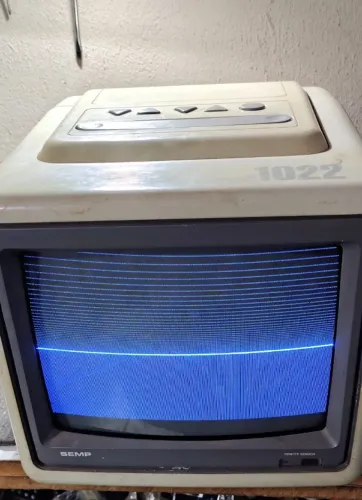 TV SEMP 1022E com Defeito 
