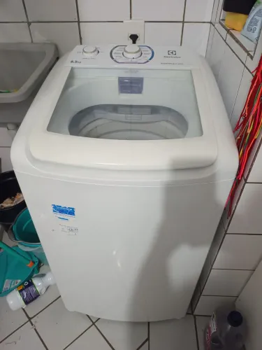 Máquina de lavar roupas Eletrolux