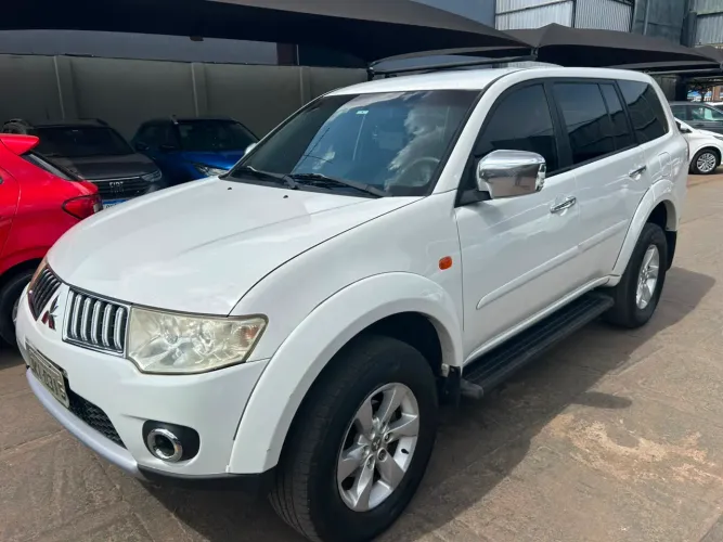 Mitsubishi Pajero Dakar 3.2 4X4 T.i. Dies. 5P Aut. 2013
