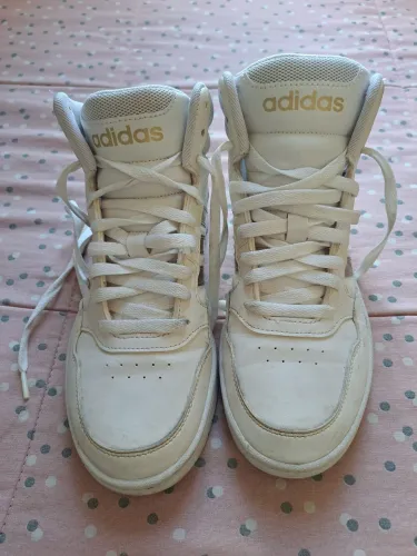 Tênis original Adidas seminovo