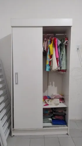 Guarda roupa solteiro porta correr
