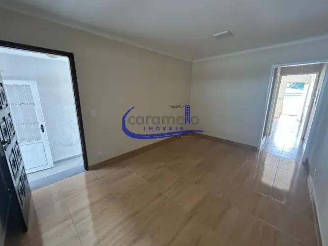 Excelente Casa para Locação em São Paulo-SP, no Parque São Domingos: 3 Quartos, 2 Salas, 3