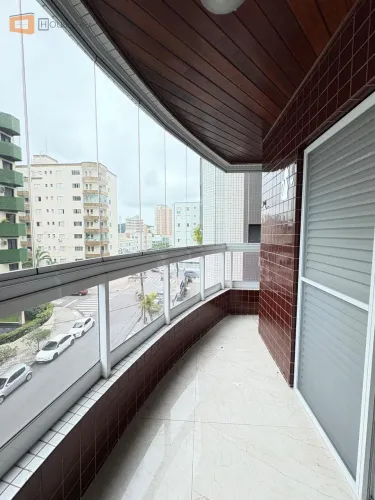 Apartamento em Vila Guilhermina - Praia Grande, SP