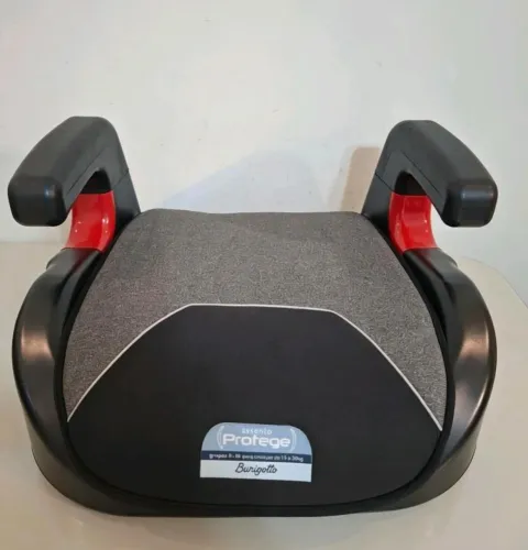 Assento elevado Burigoto até 35kg com protetor de banco.