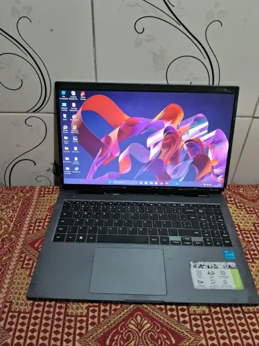 Notebook Samsung i3 / 8gb ram /.ssd 256gb ( AVARIADO ) VEJA AS FOTOS