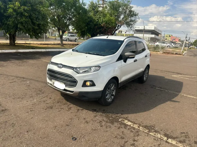 Ford Ecosport Freestyle 1.6 16V Flex 5P 2013