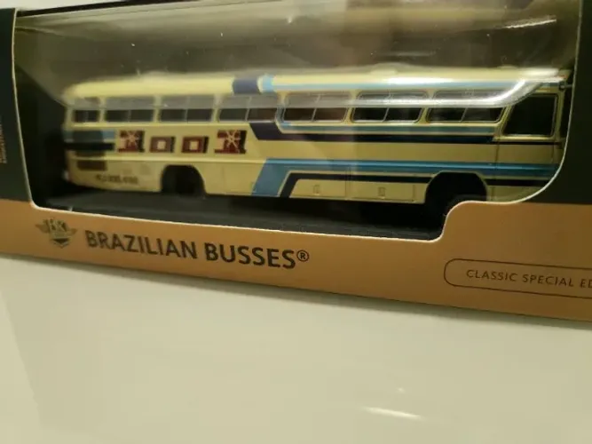 Miniatura BR Classics 1:72 ônibus 1001 Mercedes Benz O355 Brazilian Busses