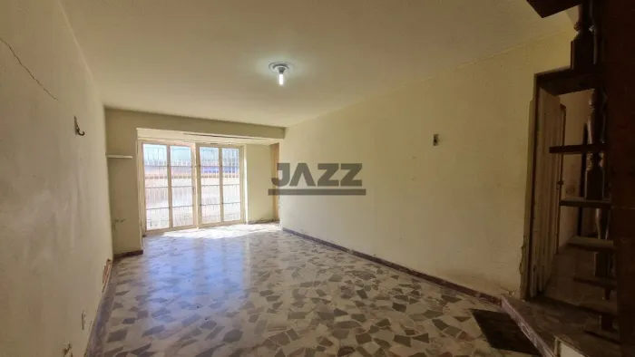 Casa térrea ampla à venda no Cambuí, Campinas/SP, 300 m² de área , terreno 489m²