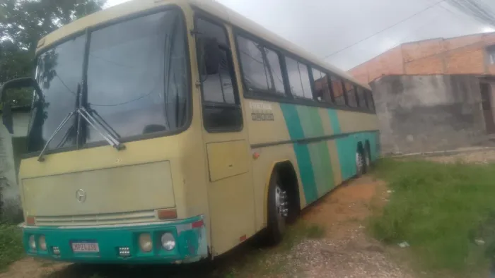 Vendo Ônibus Tribus