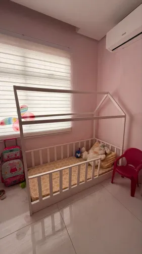 Cama infantil com colchão