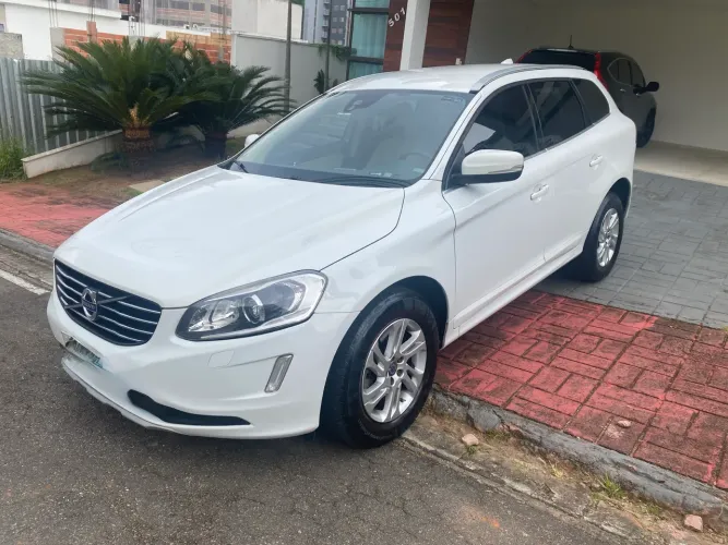Volvo XC 60 T-5 Kinetic 2.0 245cv FWD 5P 2016