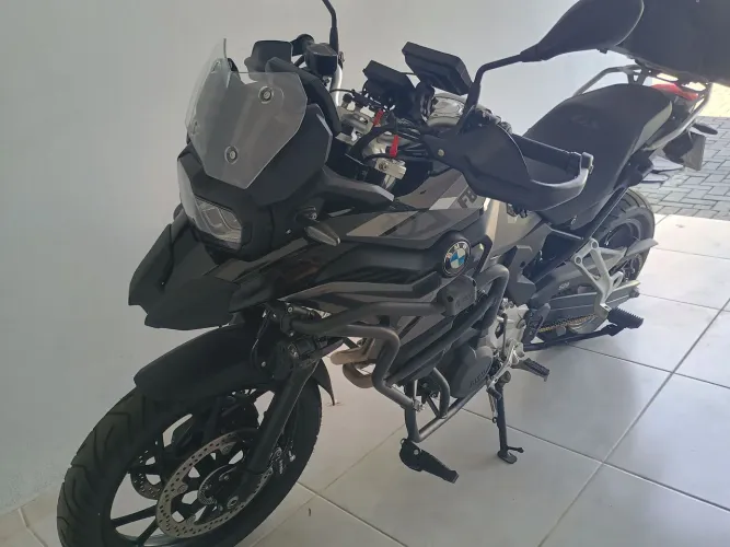 BMW 800 plus novicima 