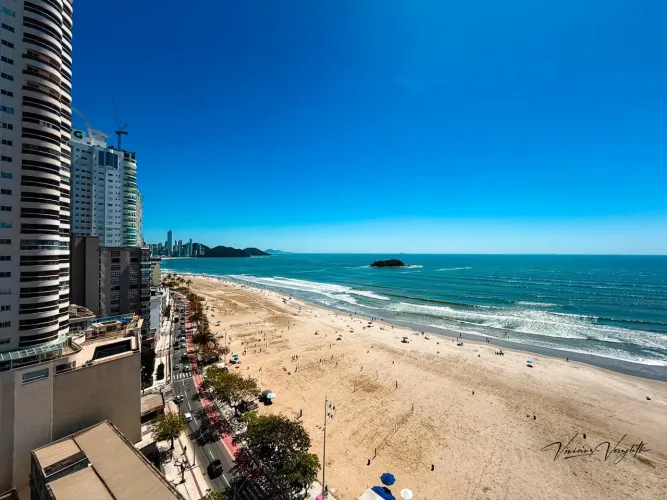 Apartamento para Locação em Balneário Camboriú, Centro, 4 dormitórios, 2 suítes, 4 banheir