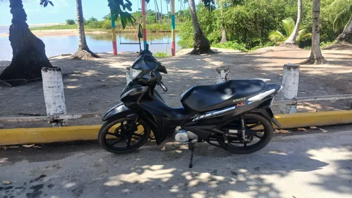 Moto Aveloz 2025
