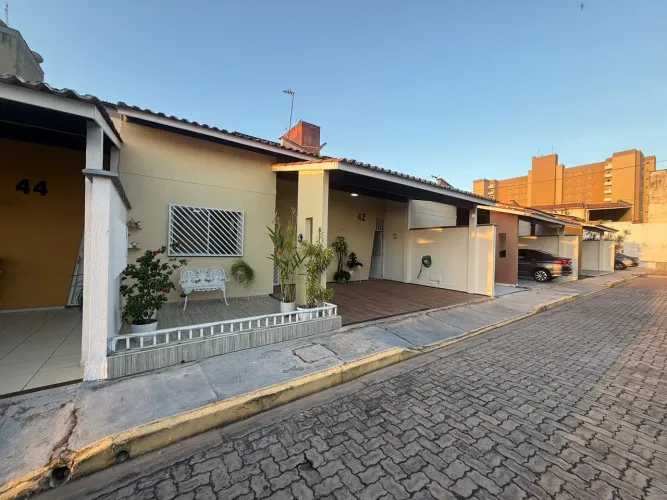 Casa em condomínio na Cohama locação 