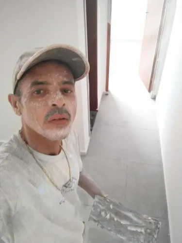 Pintor e testira