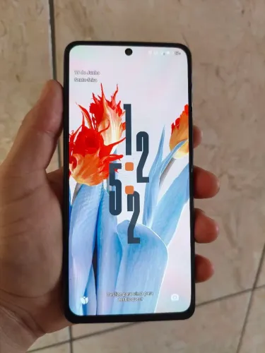 Xiaomi Poco F4