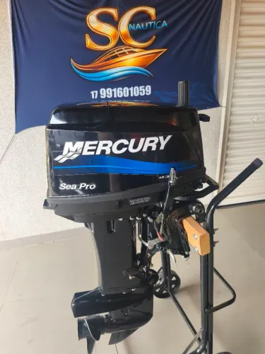Motor de Popa 25 HP Mercury Sea Pro 2012