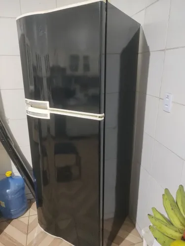 Envelopamento de geladeira/papéis de parede 