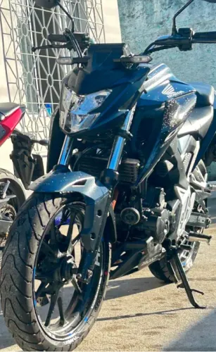 Honda CB 300 ABS 2025 - Na Garantia de Fábrica (Revisão de 12k Feita)