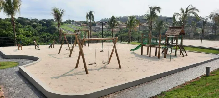 Terreno à venda no condomínio Ayat II, com uma área de 250 m², em Uberaba.