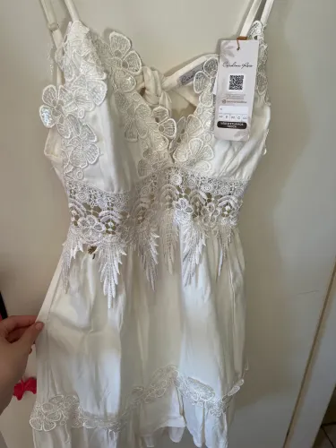 Vestido novo, tamanho único