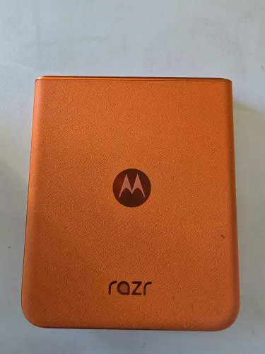 Motorola razr 50 512g 24g ram