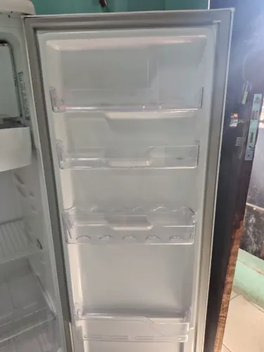 Geladeira Electrolux.
