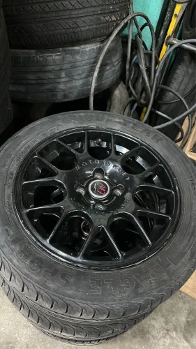 Roda aro 15 vendo ou troco pro outra 15