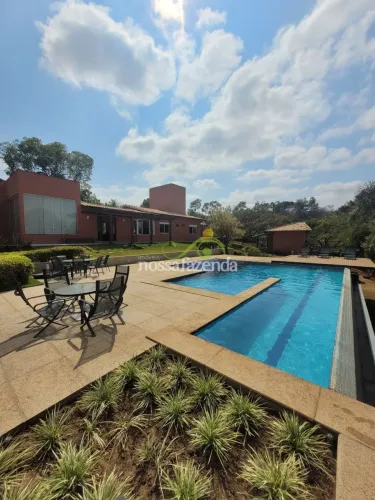 CASA A VENDA NO CONDOMINIO NOSSA FAZENDA