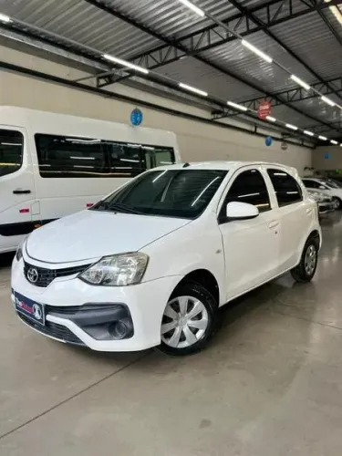 Toyota Etios X 1.3 Flex 16V 5P Mec. 2019